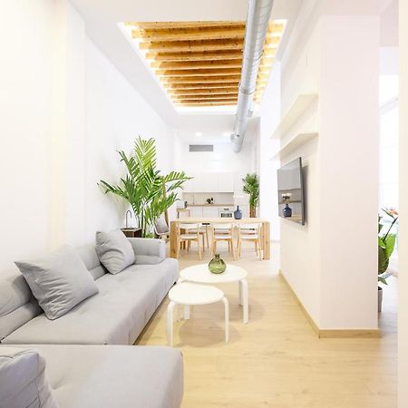 Modern 3 Bedroom, City Center With Patio & High Ceilings By 10Tosea Málaga Exterior foto