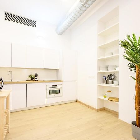 Modern 3 Bedroom, City Center With Patio & High Ceilings By 10Tosea Málaga Exterior foto